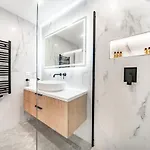 Appartement Baie De Monaco, Vue Mer, Terrasse, Parking Gratuit *