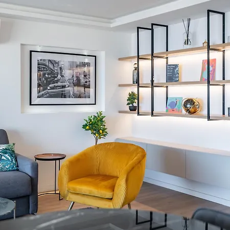 Appartement Baie De Monaco, Vue Mer, Terrasse, Parking Gratuit *