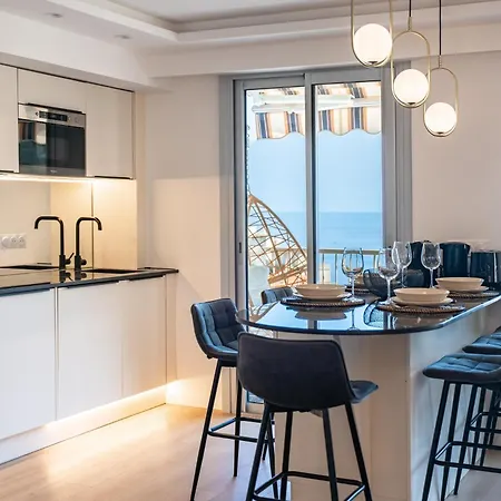 Appartement Baie De Monaco, Vue Mer, Terrasse, Parking Gratuit *
